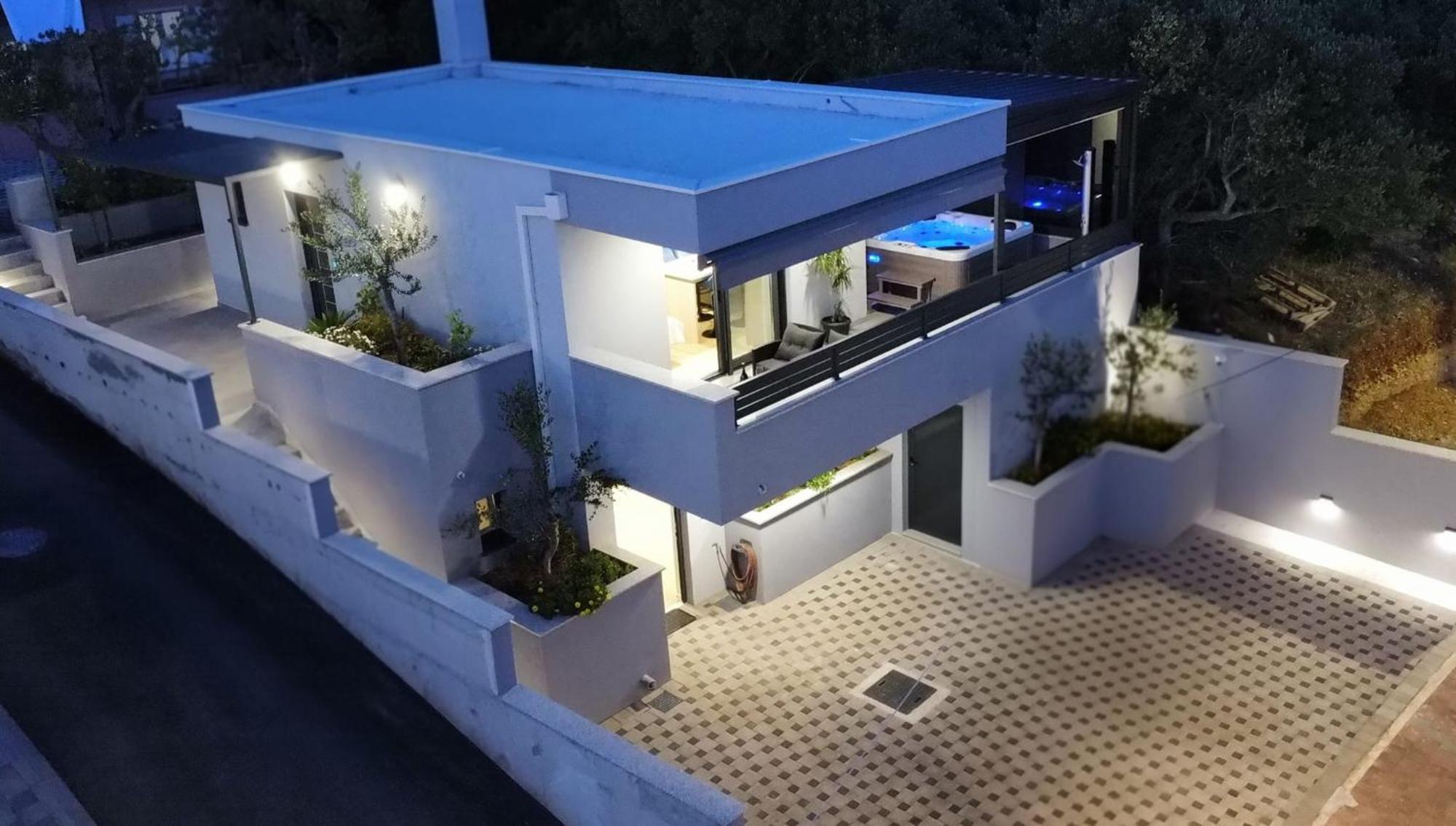 Apartments Deluxe Vucko Makarska Exterior photo